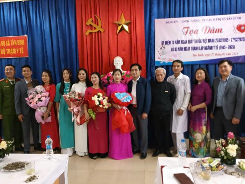 ngày 27 tháng 2.jpg